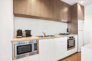 Southbank Central 2-Bed - Pool, Gym & City Views - Melbourne - 6