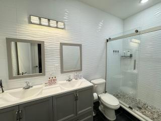 Stunning NYC rooftop views minutes away from NYC 2 bedroom 2 bath - Jersey City - 2