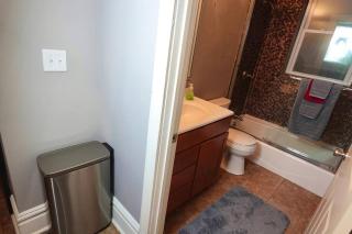 1BR Baseball Retro Apartment Downtown STL - 6