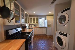 321 E Congress Garden - Savannah - 1