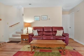 Coastal Cottage on 28th - Myrtle Beach - 8