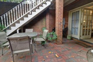 305 W Taylor Garden - Savannah - 8