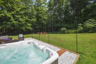 Family-Friendly Saugerties Home with Hot Tub and Games - Saugerties - 0