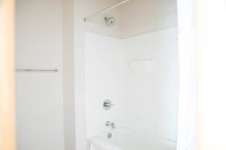 East Side Studio R7 - Near Brady and Fiserv with Balcony - Milwaukee - 1