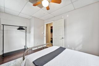 1215 Jefferson St - 1