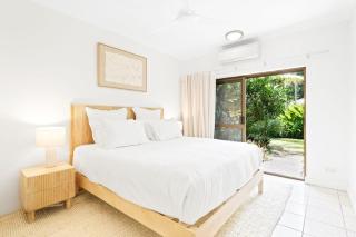 Tropical Beachside Townhouse - Port Douglas - 7