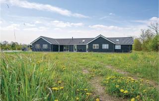 Beautiful Home In Grenaa With Sauna - Grenå - 0