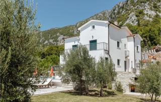 Amazing Home In Herceg Novi With Wifi - Herceg Novi - 4