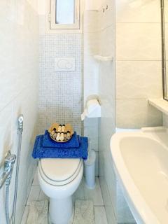 Vatican Art Apartment - 3