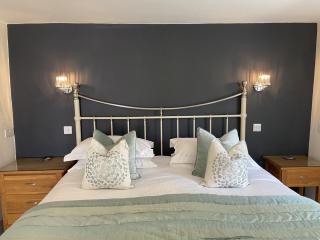 Bridge Mews - 7