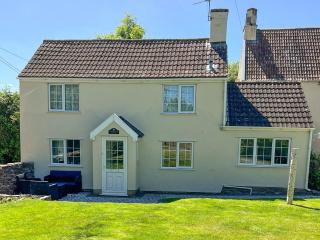 Commonwealth Cottage - Iron Acton - 0