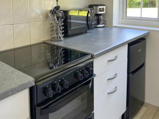 Commonwealth Cottage - Iron Acton - 5