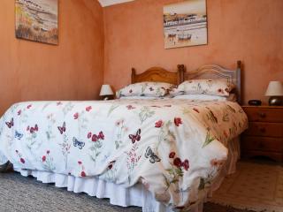 Commonwealth Cottage - Iron Acton - 4