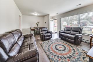 3 Mi to Huntington Beach Hampton Family Home! - 5