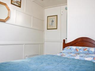 Flagstaff Cottage - 3
