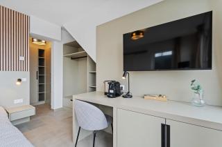 Luxe Coliving Suites to Live, Work, & Relax - 4