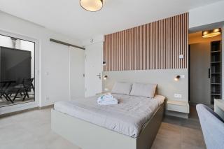 Luxe Coliving Suites to Live, Work, & Relax - 1