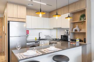 Studio that Sleeps 2 and Near Circle Mall and FIVE, JVC - Dubai - 8