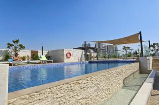 Studio that Sleeps 2 and Near Circle Mall and FIVE, JVC - Dubai - 5