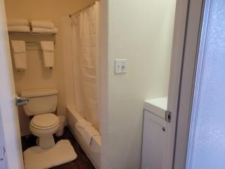 084A Grand Canyon Suite with Kitchenette for 4 - 4