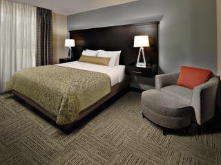 Staybridge Suites Auburn Hills by IHG - Auburn Hills - 8