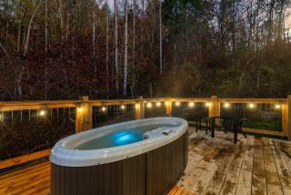 An Escape to the Forest, A Smoky Mountain A-Frame Cabin, Couple's Romantic Get-away! - Sevierville - 3