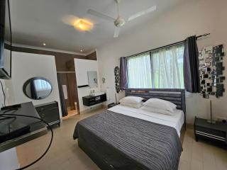 Atlantic Ocean Beach Front House - Bijilo - 4