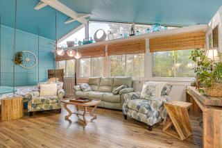 4 Mi to Falls Lake Dog-Friendly Wake Forest Home - Wake Forest - 1