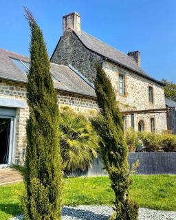 Manoir de la Nogrie - Chambre de charme avec accès privatif - Piscine chauffée sur domaine 5 étoiles - Val-dʼIzé - 4