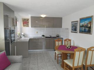 Holiday Home Milenka - Rogoznica - 1