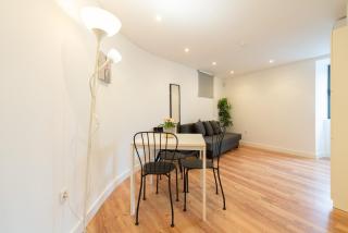Host Wise - Large Colourful Flats - Ace Location - Vila Nova de Gaia - 7