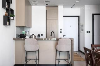 2BR-BD-15NS Burj Khalifa Canal Views - Dubai - 1