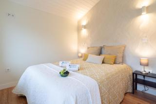 Host Wise - Large Colourful Flats - Ace Location - Vila Nova de Gaia - 2