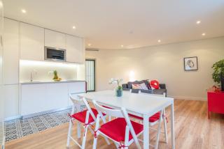 Host Wise - Large Colourful Flats - Ace Location - Vila Nova de Gaia - 8