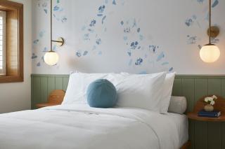The Beach Motel - Southampton - 7