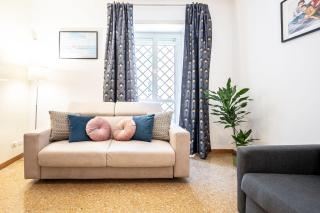 King Size Apartment WiFi AIR CONDITIONING TV50 10MIN COLOSSEO-TRASTEVERE - Rom - 3