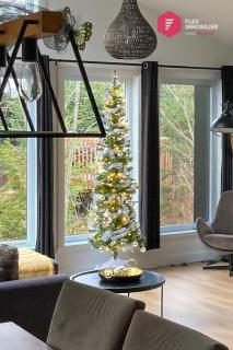 Le Grand Pic de Portneuf - 65" TV, Sonos, SPA, Pool, Fireplace, Billiards - 8