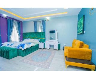 Luxury 4 bedroom duplex - 7