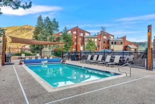 The West 3324 Updated 2 Bedroom Plus Loft with Easy Walk to Gondolas, Views, Amenities - 5