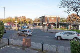 2-Bed spacious London Flat - East Barnet - 9