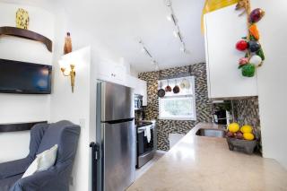 Bright and sophisticated apt at the ranch with mountain views - 1