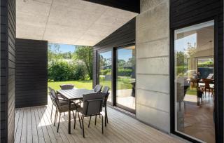 Beautiful Home In Sæby With Harbor View - Sæby - 3