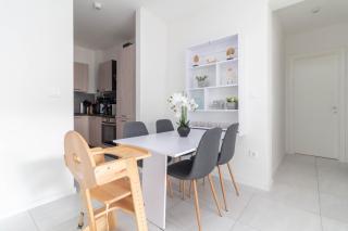 Apartment Oleandar with pool 80 meters from the beach - by TA Leut Agency - Privlaka - 7