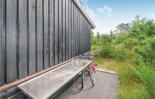 Three-Bedroom Holiday Home In Glesborg - 1