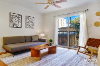 Pet Friendly Apt w Pool Minutes from Zilker Park in Austin - Austin - 7
