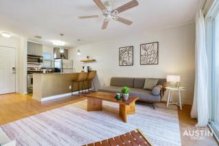 Pet Friendly Apt w Pool Minutes from Zilker Park in Austin - Austin - 4
