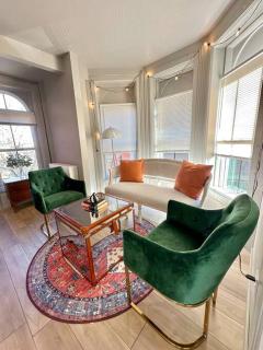 King Bed Suite-Free Parking-Prime Location - Detroit - 5