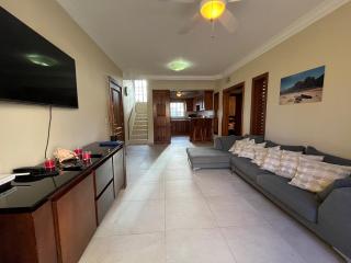 Luxury Beach Penthouse with Pool, BBQ, AC, Wi-Fi, 5-Min Walk to El Cortecito & Bavaro Beaches, Punta Cana - Punta Cana - 6