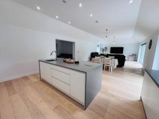 Buckland Towers - Waterlooville - 2