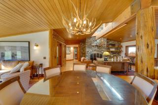 Sun Valley Log Home with Hot Tub and Mtn Views! - Sun Valley - 1